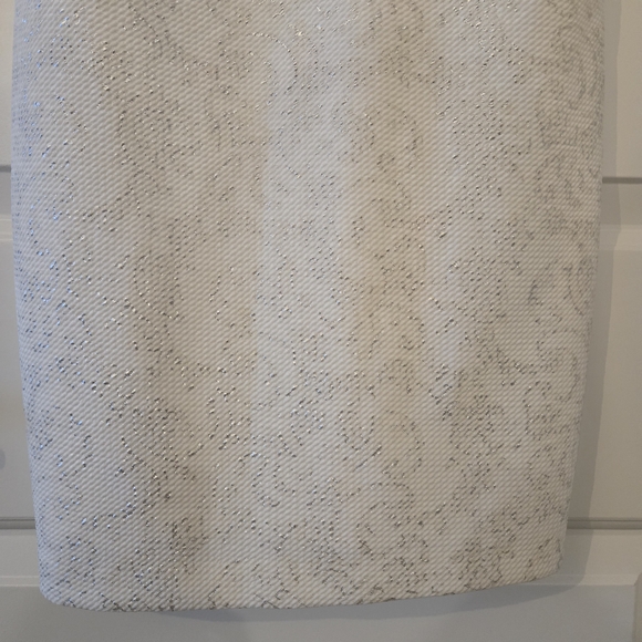 Guess Los Angeles Mini Dress Women's Size 6 Slip Fitted White Silver Floral EUC - Picture 6 of 9